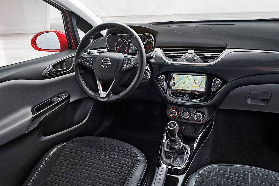 фото панели приборов Opel Corsa E 2015