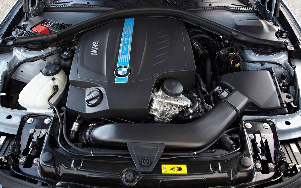 фото двигателя BMW X4 2014-2015