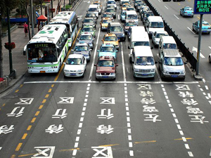 Количество автомобилей в Китае превзошло число мотоциклов