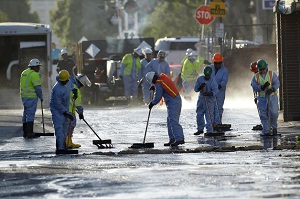 Улицы Лос-Анджелеса затоплены нефтью